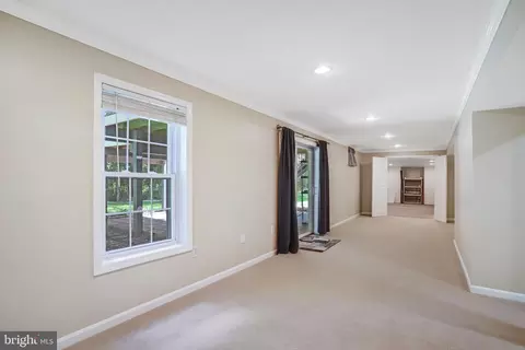 Entry Way - 229 Windridge Acres Ct, Silver Spring, MD 20905 photo 8 of 9