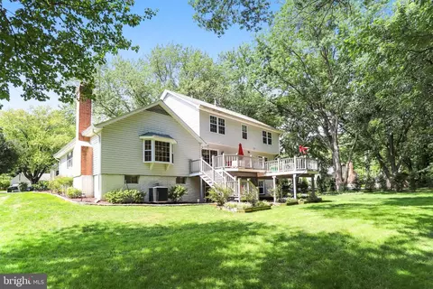 Exterior - 229 Windridge Acres Ct, Silver Spring, MD 20905 photo 11 of 20