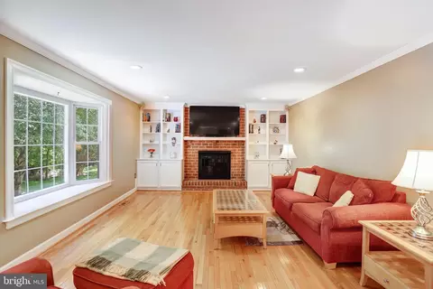 Living - 229 Windridge Acres Ct, Silver Spring, MD 20905 photo 6 of 6