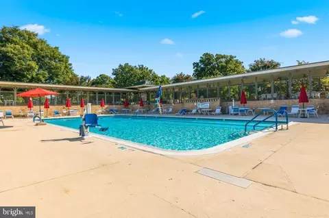 3254 Gleneagles Dr #104-D, Silver Spring, MD 20906 photo 4