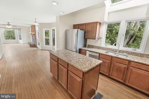 Entry Way - 17004 Spates Hill Rd, Poolesville, MD 20837 photo 4 of 8