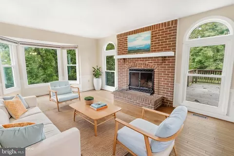 Living - 17004 Spates Hill Rd, Poolesville, MD 20837 photo 1 of 3