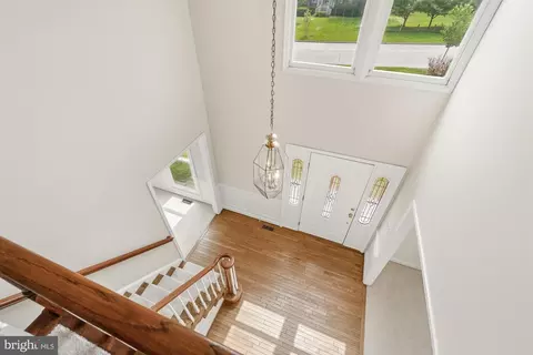 Entry Way - 17004 Spates Hill Rd, Poolesville, MD 20837 photo 6 of 8