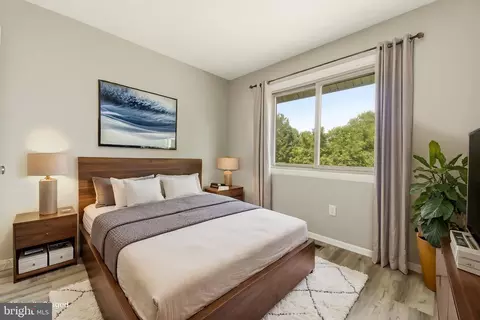 Bedroom - 19345 Hempstone Ave, Poolesville, MD 20837 photo 4 of 4