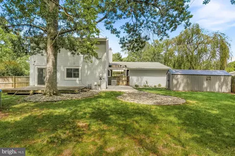Exterior - 19345 Hempstone Ave, Poolesville, MD 20837 photo 4 of 13
