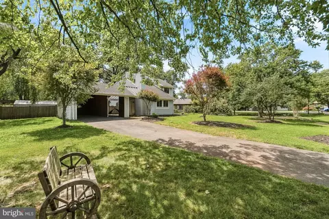 Exterior - 19345 Hempstone Ave, Poolesville, MD 20837 photo 10 of 13