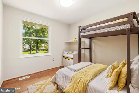 Bedroom - 19110 Dowden Cir, Poolesville, MD 20837 photo 2 of 3