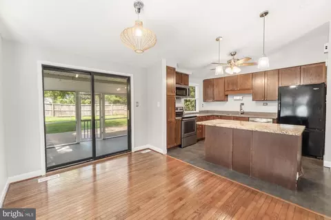Other - 19110 Dowden Cir, Poolesville, MD 20837 photo 4 of 28