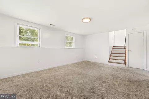 Other - 19110 Dowden Cir, Poolesville, MD 20837 photo 7 of 28