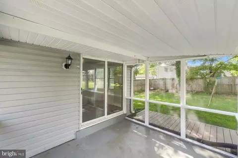 Exterior - 19110 Dowden Cir, Poolesville, MD 20837 photo 7 of 15