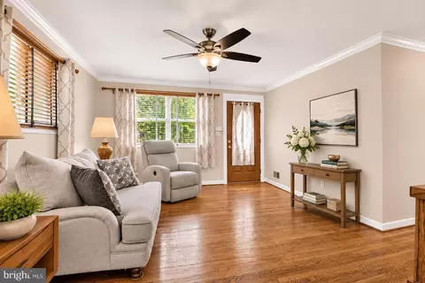 Living - 12002 Judson Rd, Silver Spring, MD 20902 photo 1 of 3