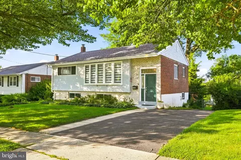 Exterior - 13308 Dauphine St, Silver Spring, MD 20906 photo 2 of 5
