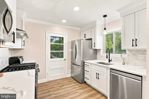 Kitchen - 13308 Dauphine St, Silver Spring, MD 20906 photo 3 of 4