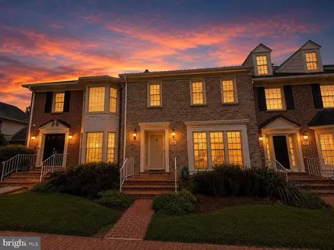 10823 Brewer House Rd, Rockville, MD 20852
