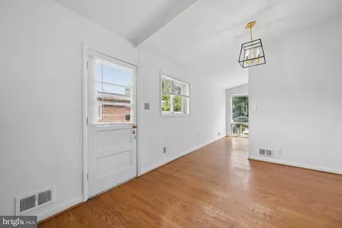 Entry Way - 11302 Kenton Pl, Silver Spring, MD 20902 photo 6 of 11