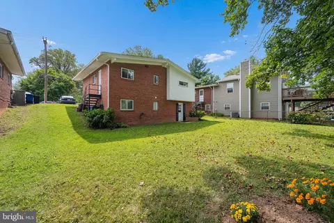 Exterior - 11302 Kenton Pl, Silver Spring, MD 20902 photo 5 of 13