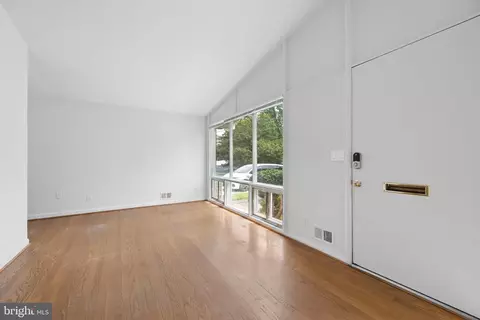 Living - 11302 Kenton Pl, Silver Spring, MD 20902 photo 5 of 7