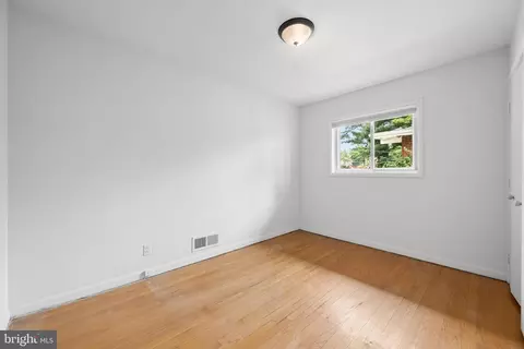 Bedroom - 11302 Kenton Pl, Silver Spring, MD 20902 photo 4 of 9