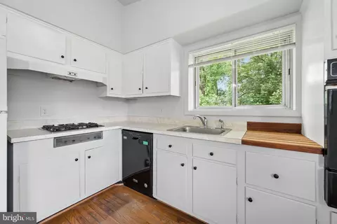 Kitchen - 11302 Kenton Pl, Silver Spring, MD 20902 photo 2 of 3