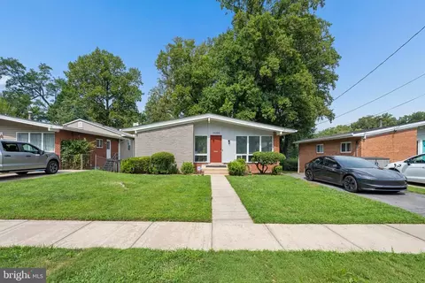 Exterior - 11302 Kenton Pl, Silver Spring, MD 20902 photo 11 of 13