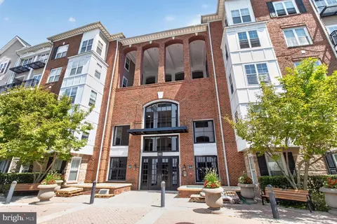 501 Hungerford Dr #149, Rockville, MD 20850