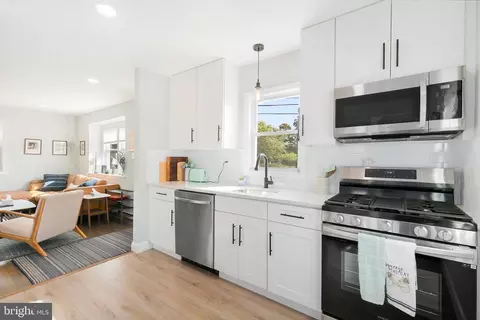 Entry Way - 10806 Inwood Ave, Silver Spring, MD 20902 photo 1 of 1
