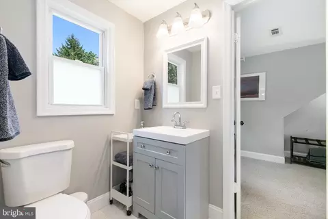 Bath - 10806 Inwood Ave, Silver Spring, MD 20902 photo 3 of 4
