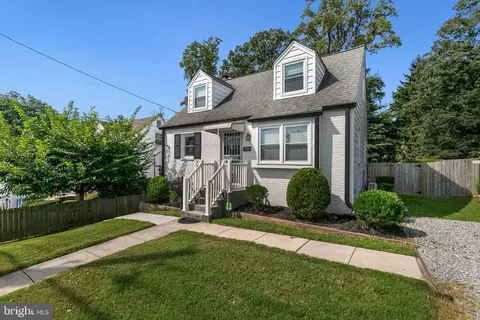 Exterior - 10806 Inwood Ave, Silver Spring, MD 20902 photo 3 of 10