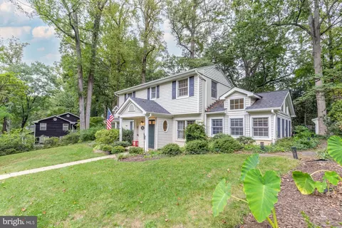 11405 Rokeby Ave, Garrett Park, MD 20896