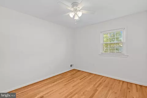 Bedroom - 905 Winhall Way, Silver Spring, MD 20904 photo 10 of 13