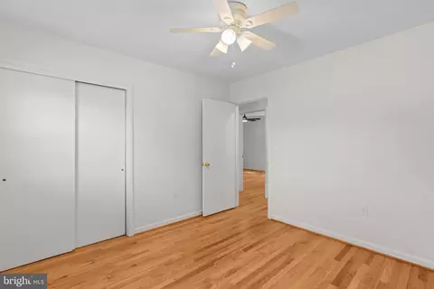 Bedroom - 905 Winhall Way, Silver Spring, MD 20904 photo 5 of 13