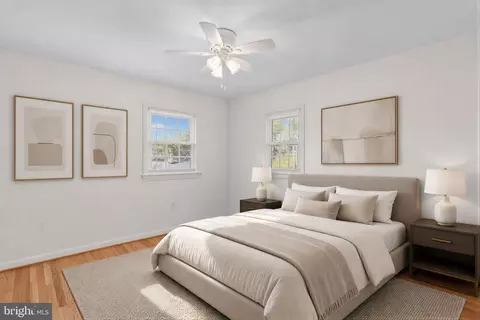 Bedroom - 905 Winhall Way, Silver Spring, MD 20904 photo 6 of 13
