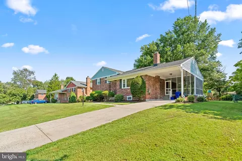 Exterior - 905 Winhall Way, Silver Spring, MD 20904 photo 11 of 12
