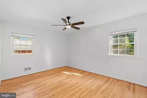 Bedroom - 905 Winhall Way, Silver Spring, MD 20904 photo 3 of 13