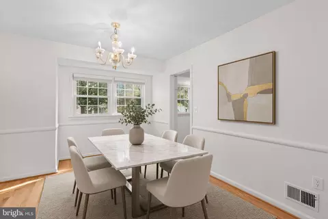 Dining - 905 Winhall Way, Silver Spring, MD 20904 photo 1 of 2