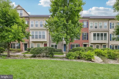 22504 Phillips St #503, Clarksburg, MD 20871