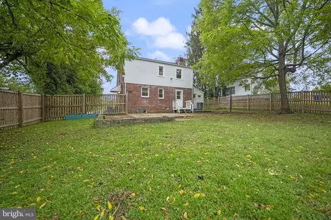 Exterior - 2005 Dennis Ave, Silver Spring, MD 20902 photo 3 of 5