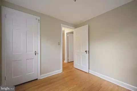 Bedroom - 2005 Dennis Ave, Silver Spring, MD 20902 photo 4 of 6