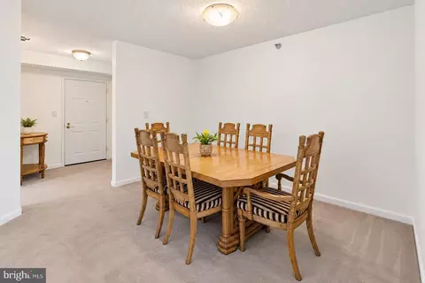 Dining - 14801 Pennfield Cir #311, Silver Spring, MD 20906 photo 2 of 3