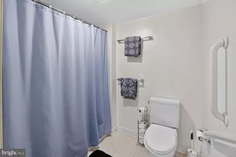 Bath - 14801 Pennfield Cir #311, Silver Spring, MD 20906 photo 3 of 3