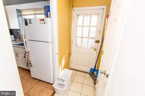 Entry Way - 9059 Manchester Rd #9059, Silver Spring, MD 20901 photo 3 of 3