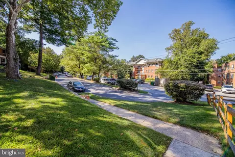 Exterior - 9059 Manchester Rd #9059, Silver Spring, MD 20901 photo 3 of 3
