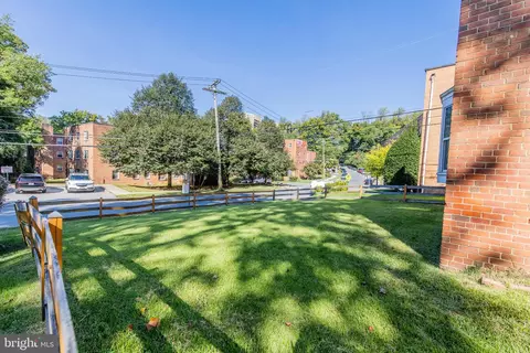 Exterior - 9059 Manchester Rd #9059, Silver Spring, MD 20901 photo 1 of 3