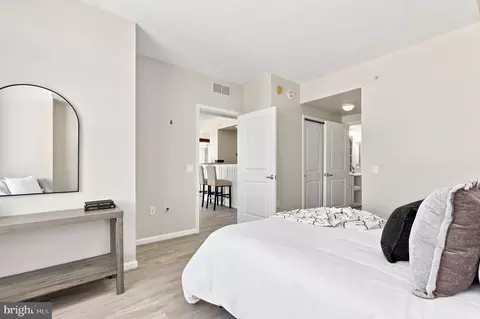 Bedroom - 930 Wayne Ave #1305, Silver Spring, MD 20910 photo 1 of 2