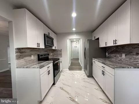 Entry Way - 1200 Kathryn Rd, Silver Spring, MD 20904 photo 1 of 3