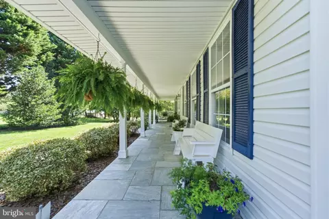 Exterior - 120 Amberleigh Dr, Silver Spring, MD 20905 photo 4 of 8