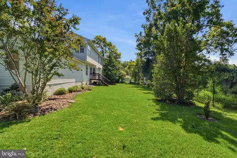 Exterior - 120 Amberleigh Dr, Silver Spring, MD 20905 photo 7 of 8