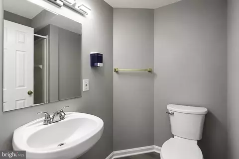 Bath - 15025 Timberlake Dr, Silver Spring, MD 20905 photo 5 of 5