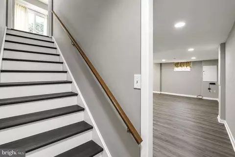 Entry Way - 15025 Timberlake Dr, Silver Spring, MD 20905 photo 10 of 10