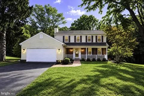 Exterior - 15025 Timberlake Dr, Silver Spring, MD 20905 photo 2 of 7